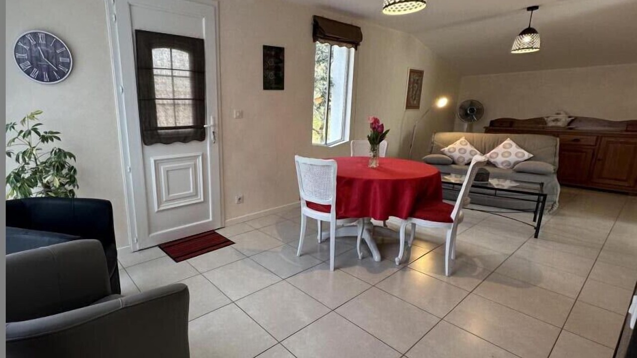 Photo of Others in Lacquy