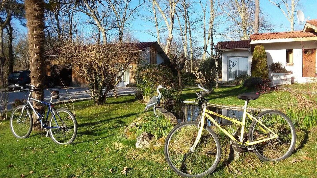 Photo of Outdoor in Lacquy