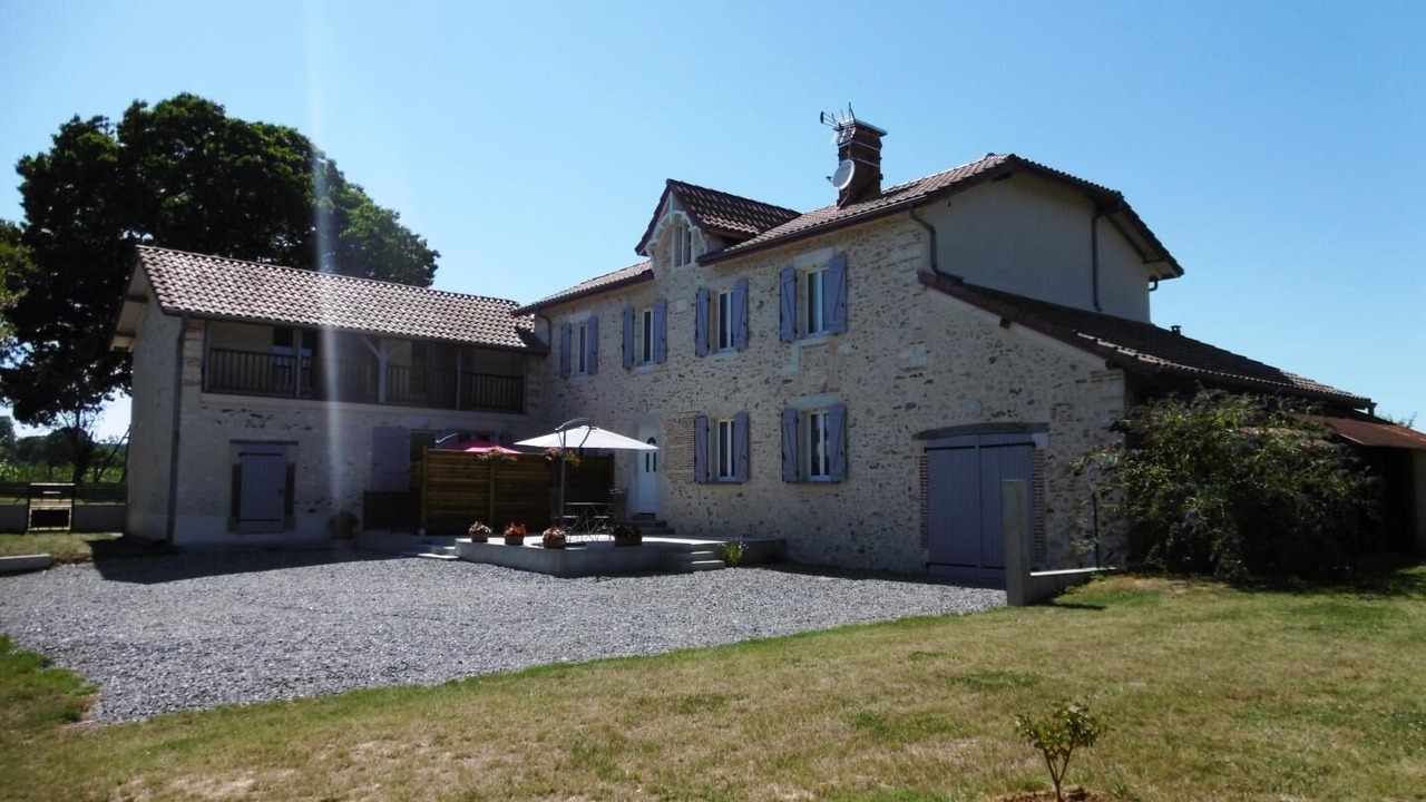 Photo of Outdoor in Montsoue