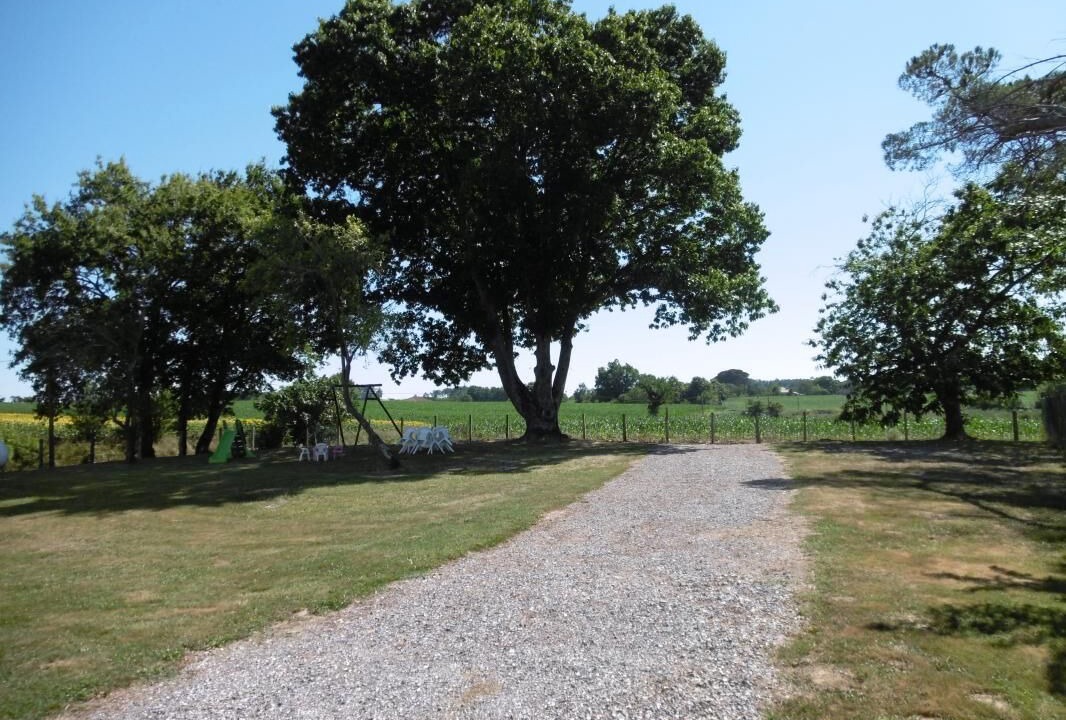 Photo of Outdoor in Montsoue