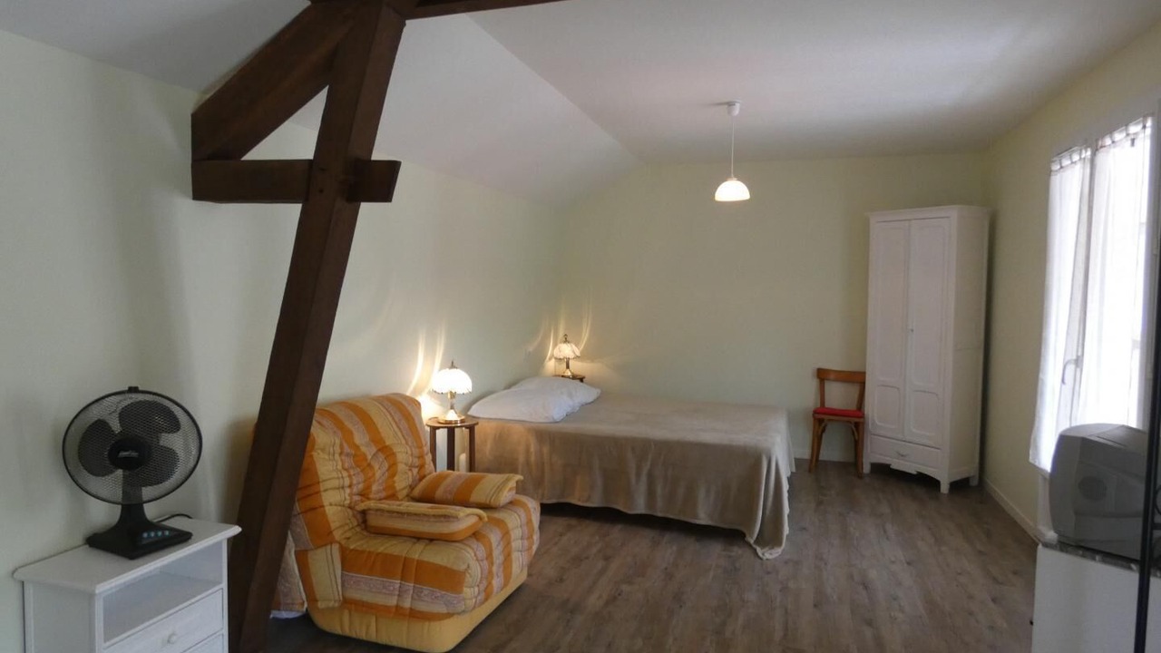 Photo of Bedroom in Montsoue