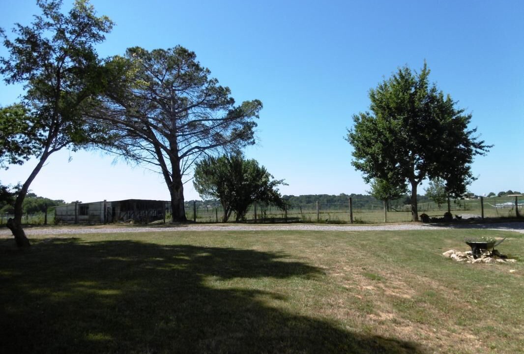 Photo of Others in Montsoue