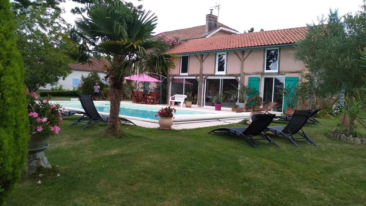 Photo of Outdoor in Montsoue