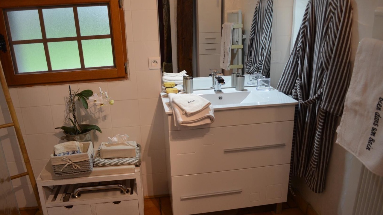 Photo of Bathroom in Luxey