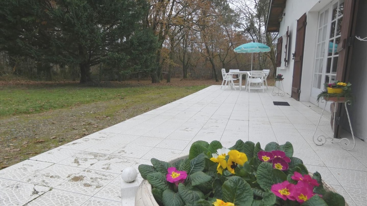 Photo of Outdoor in Bascons