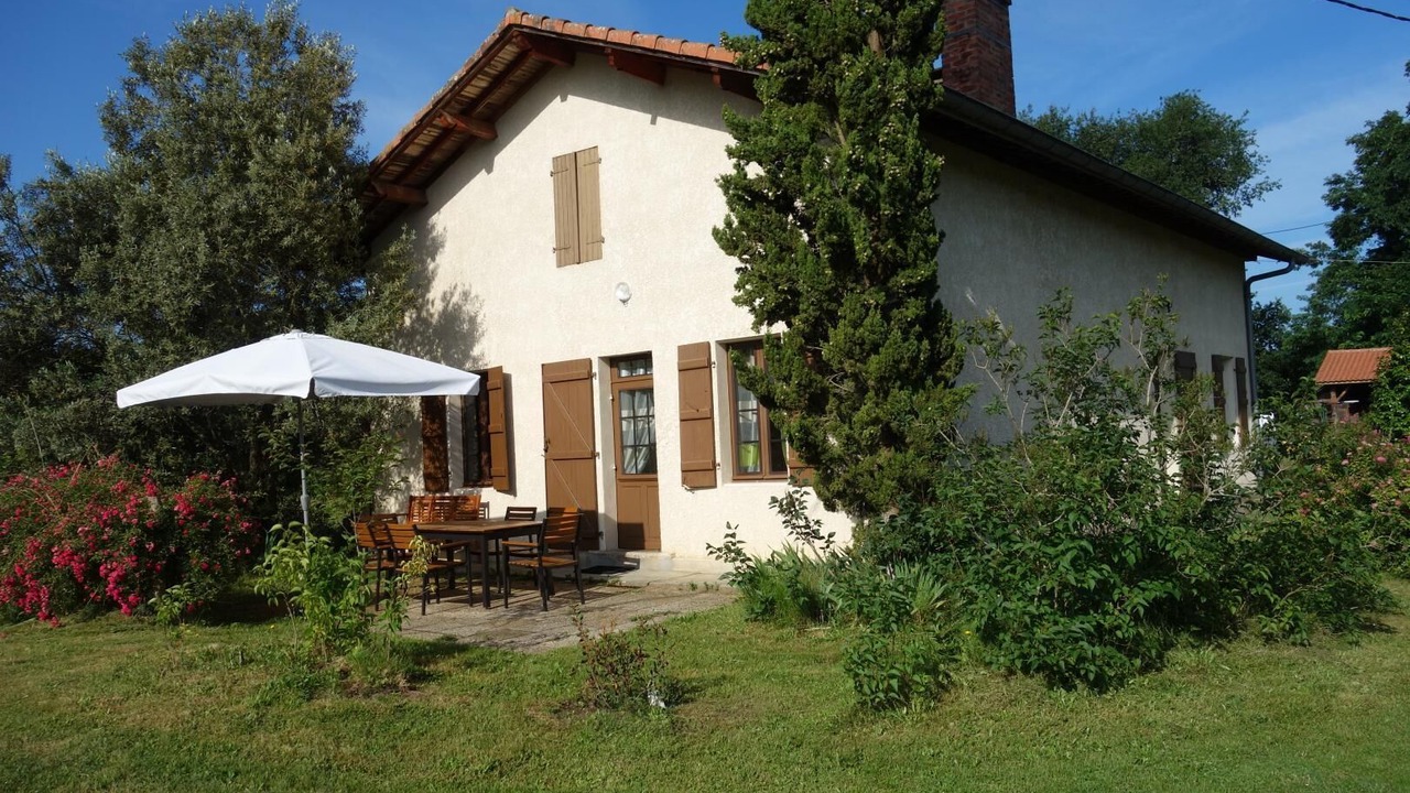 Photo of Outdoor in Saint-Perdon