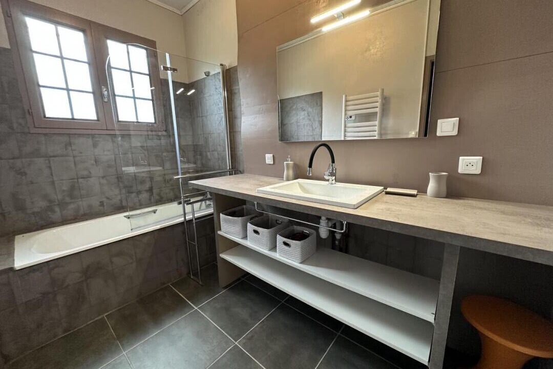 Photo of Bathroom in Saint-Perdon