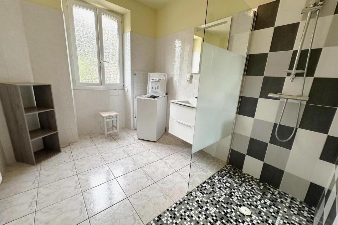 Photo of Bathroom in Saint-Martin-de-Seignanx