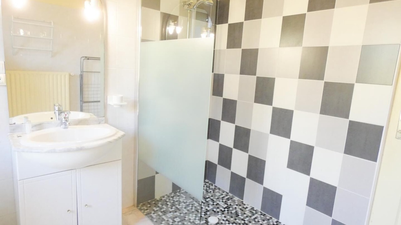 Photo of Bathroom in Saint-Martin-de-Seignanx