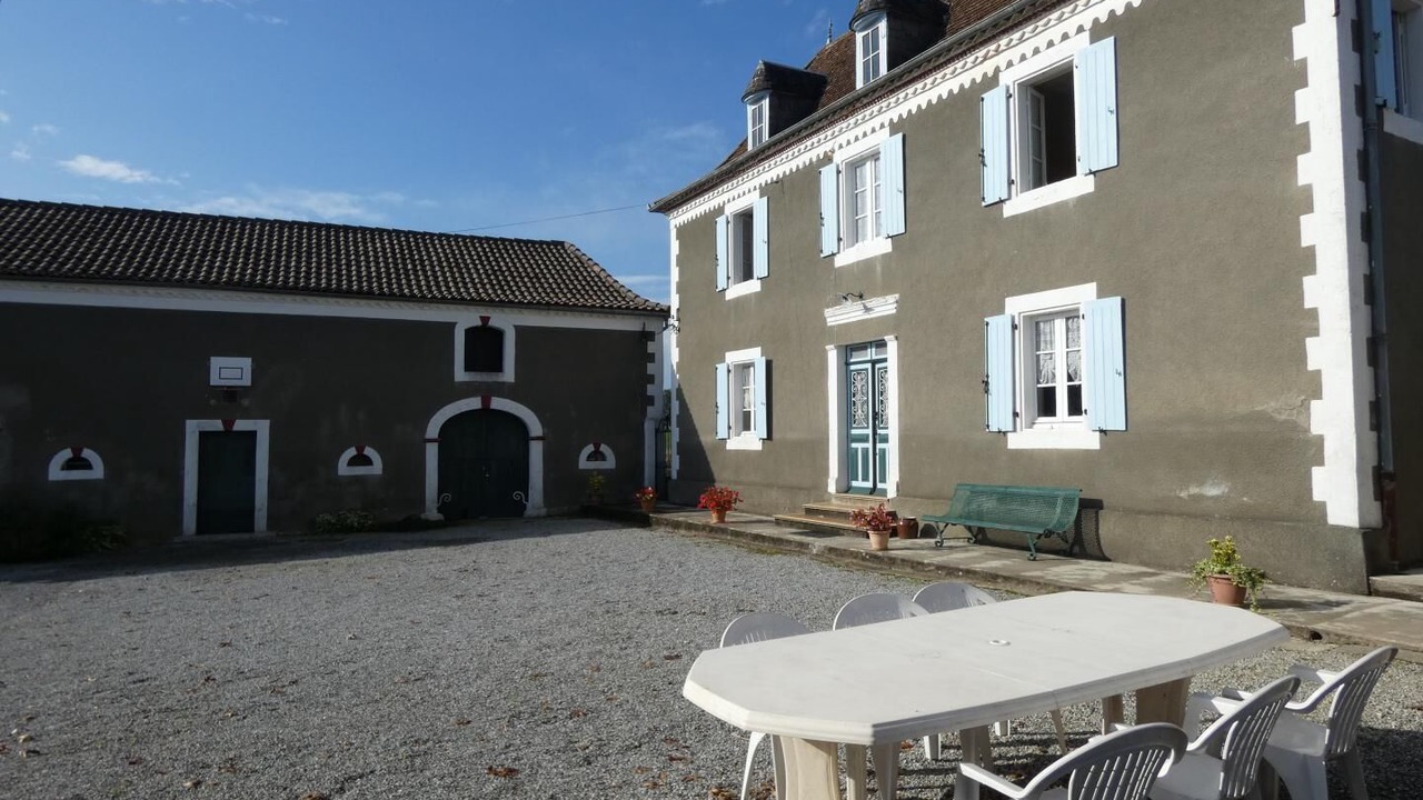 Photo of Outdoor in Monget