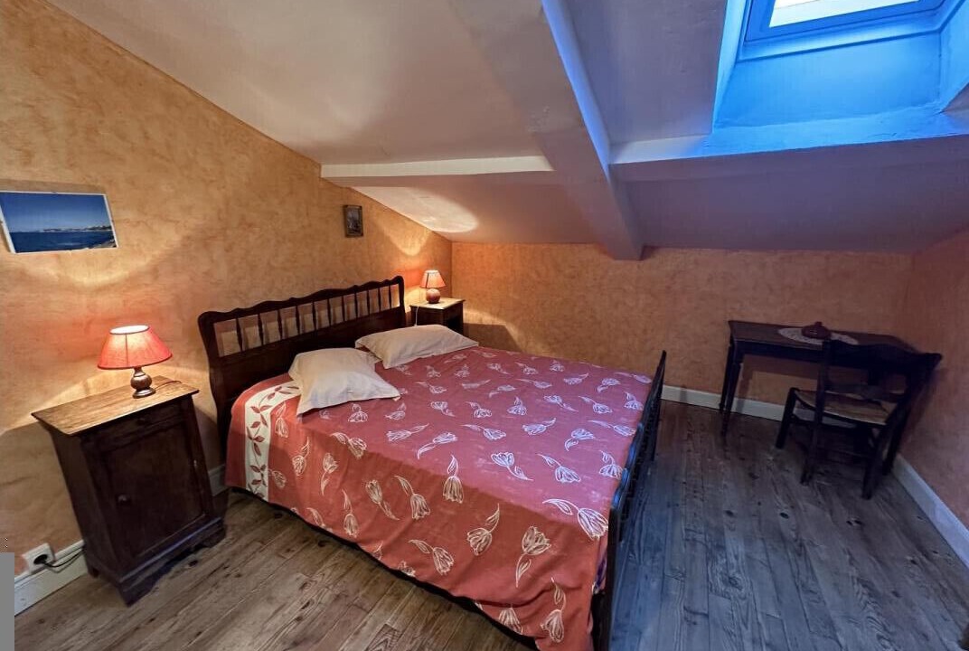 Photo of Bedroom in Monget