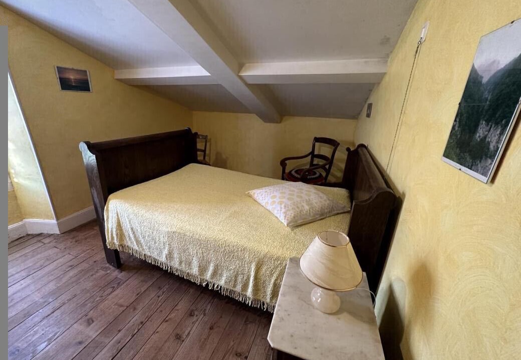 Photo of Bedroom in Monget