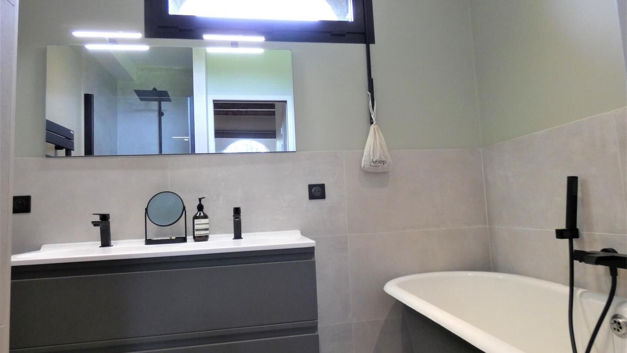 Photo of Bathroom in Biaudos