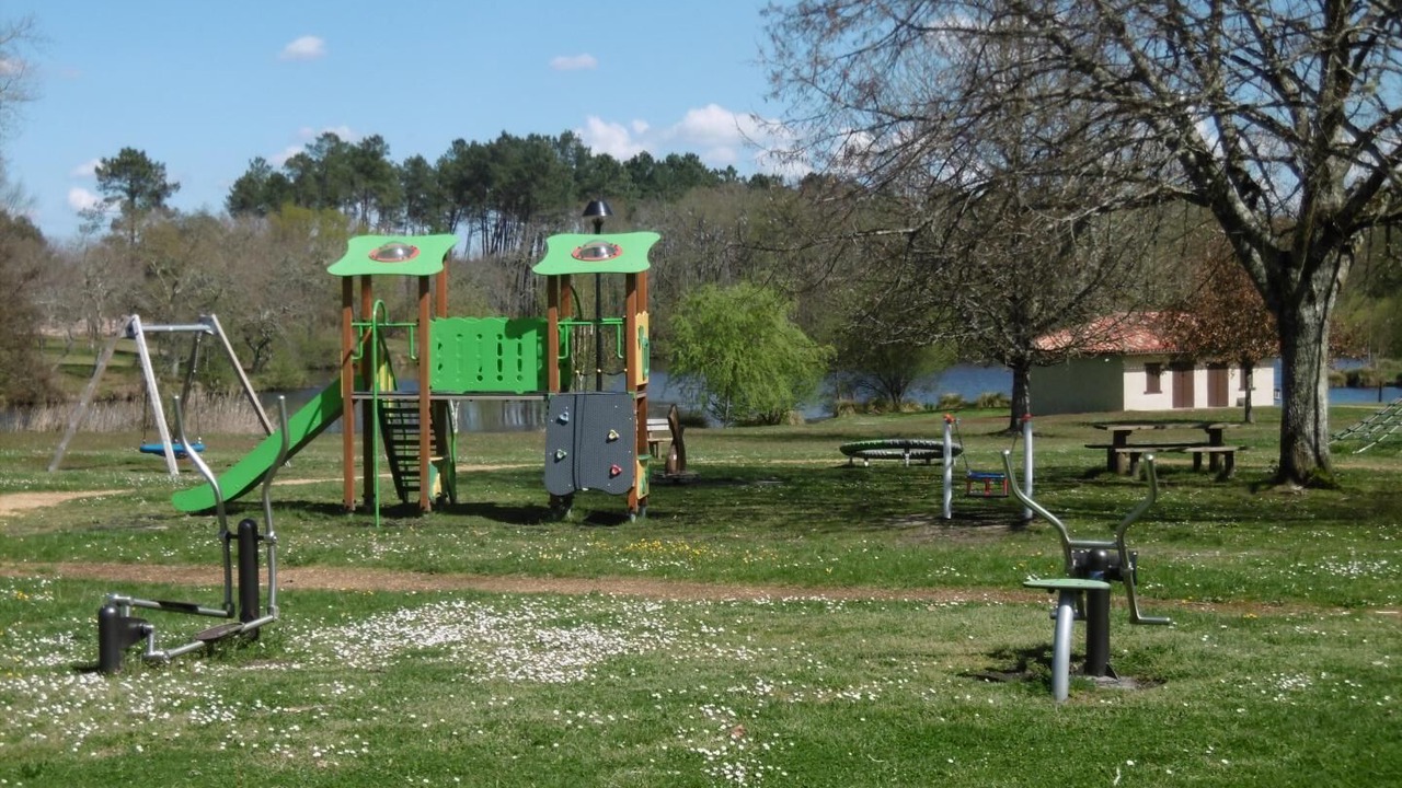 Photo of Others in Brocas