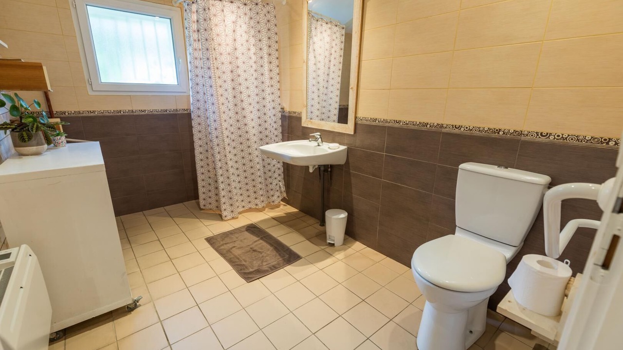 Photo of Bathroom in Taller