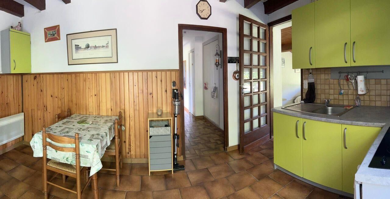 Photo of Kitchen in Saint-Perdon