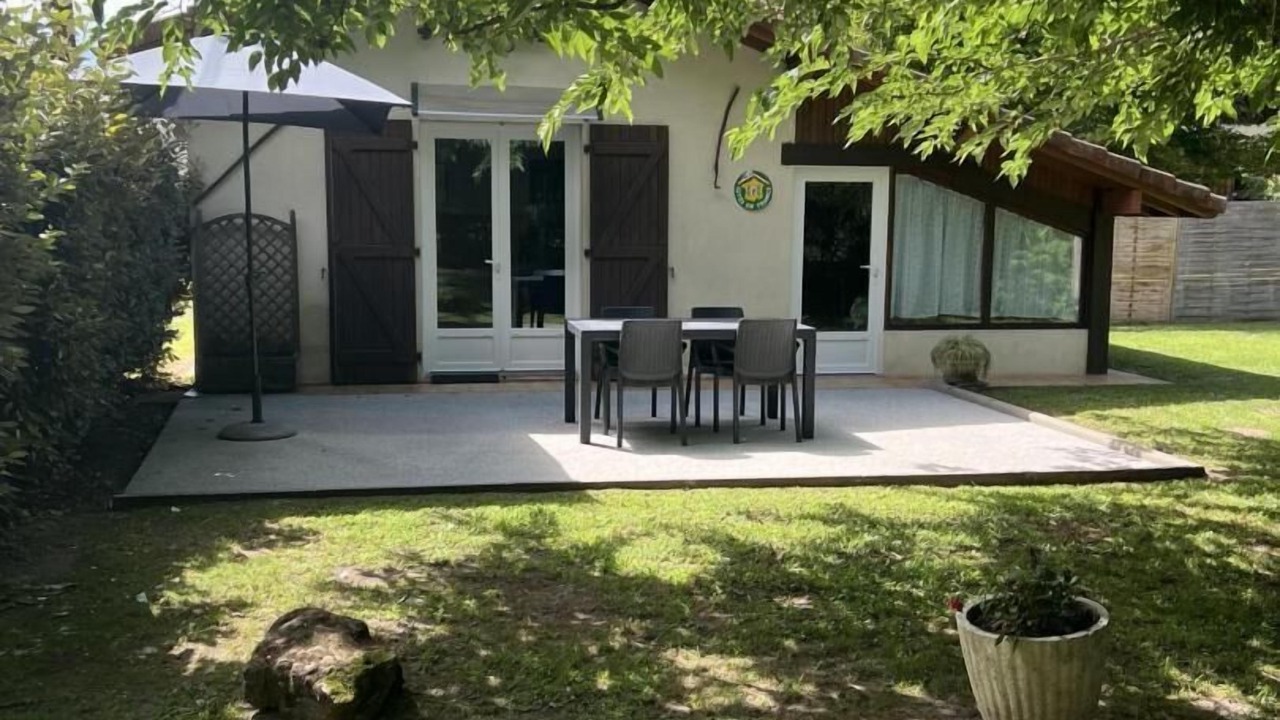 Photo of Outdoor in Saint-Perdon