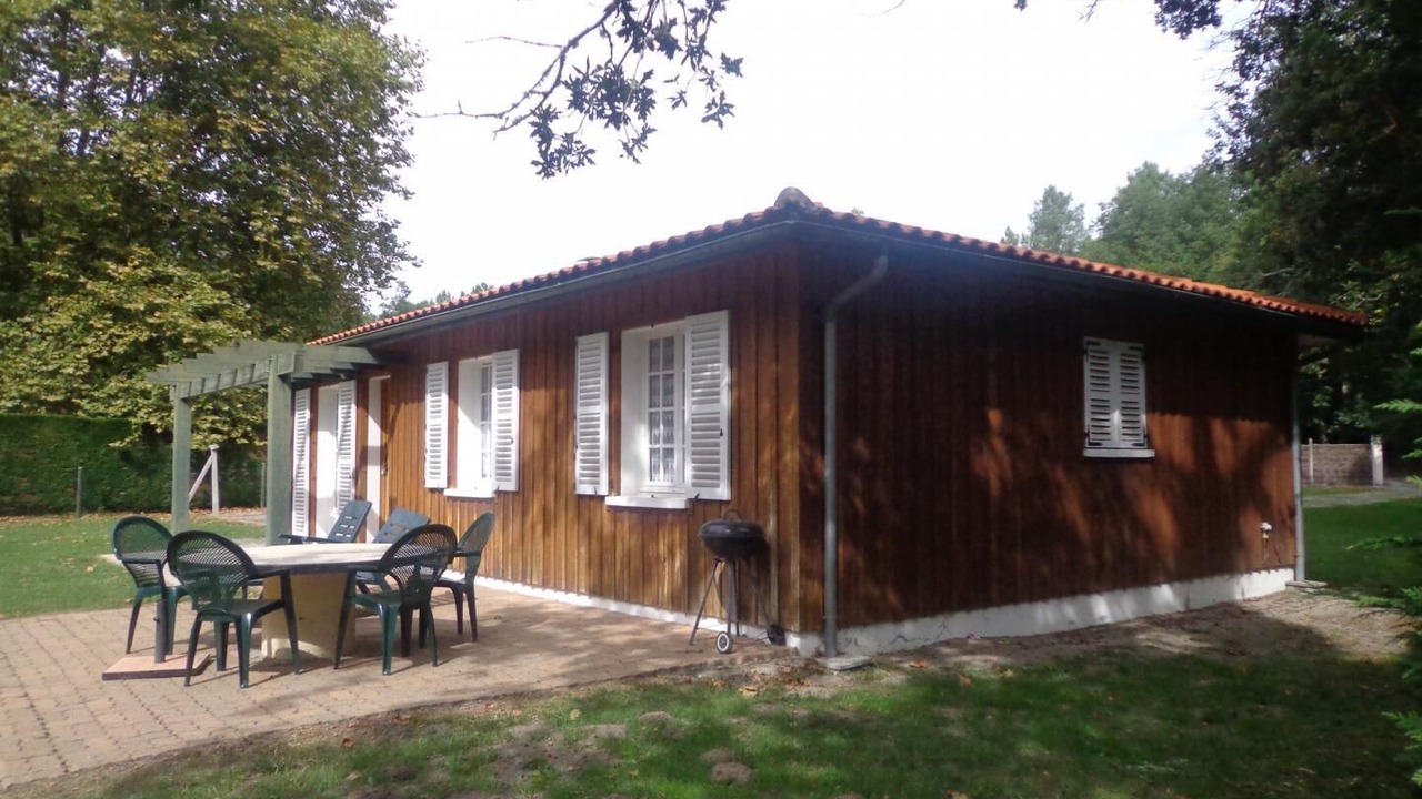 Photo of Outdoor in Lesperon