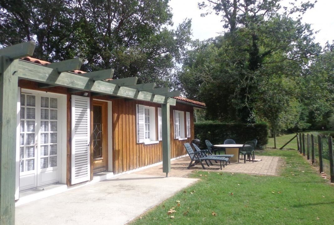 Photo of Outdoor in Lesperon