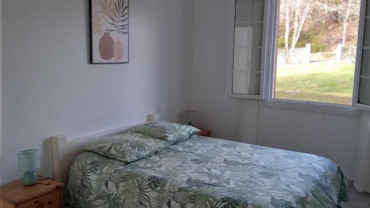 Photo of Bedroom in Lesperon