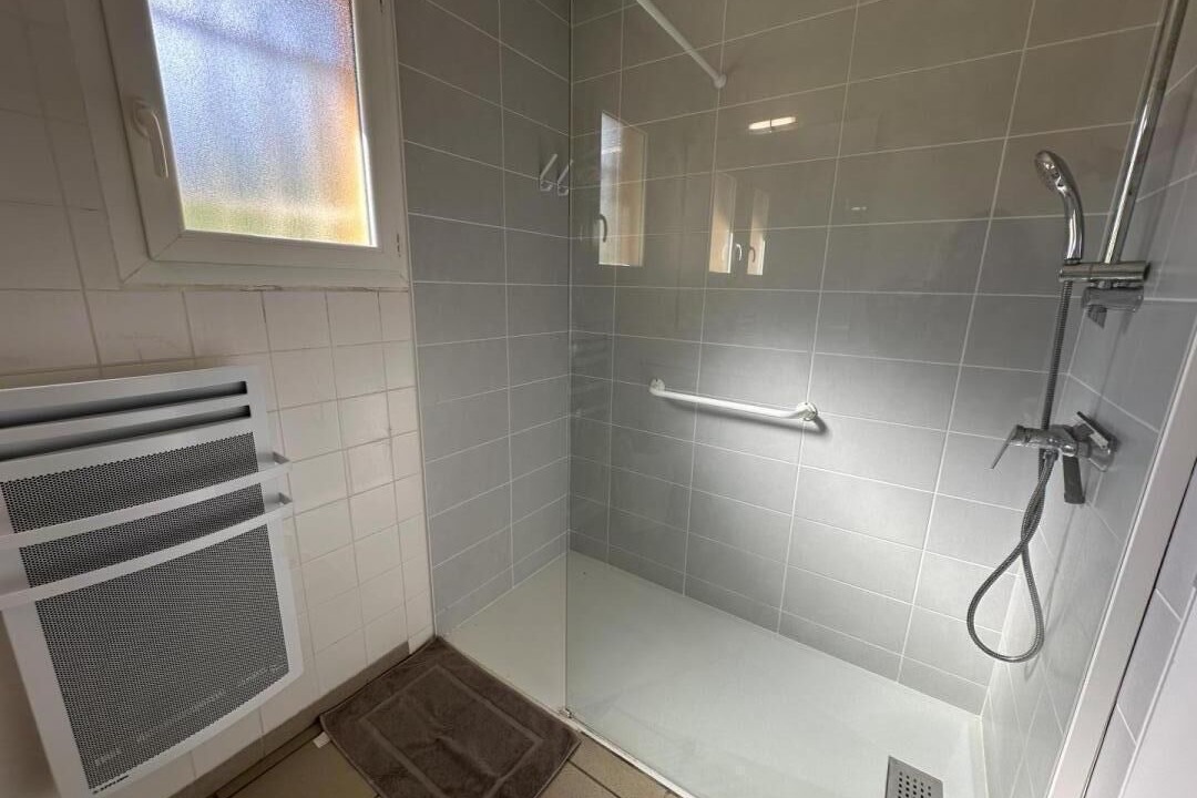 Photo of Bathroom in Mugron