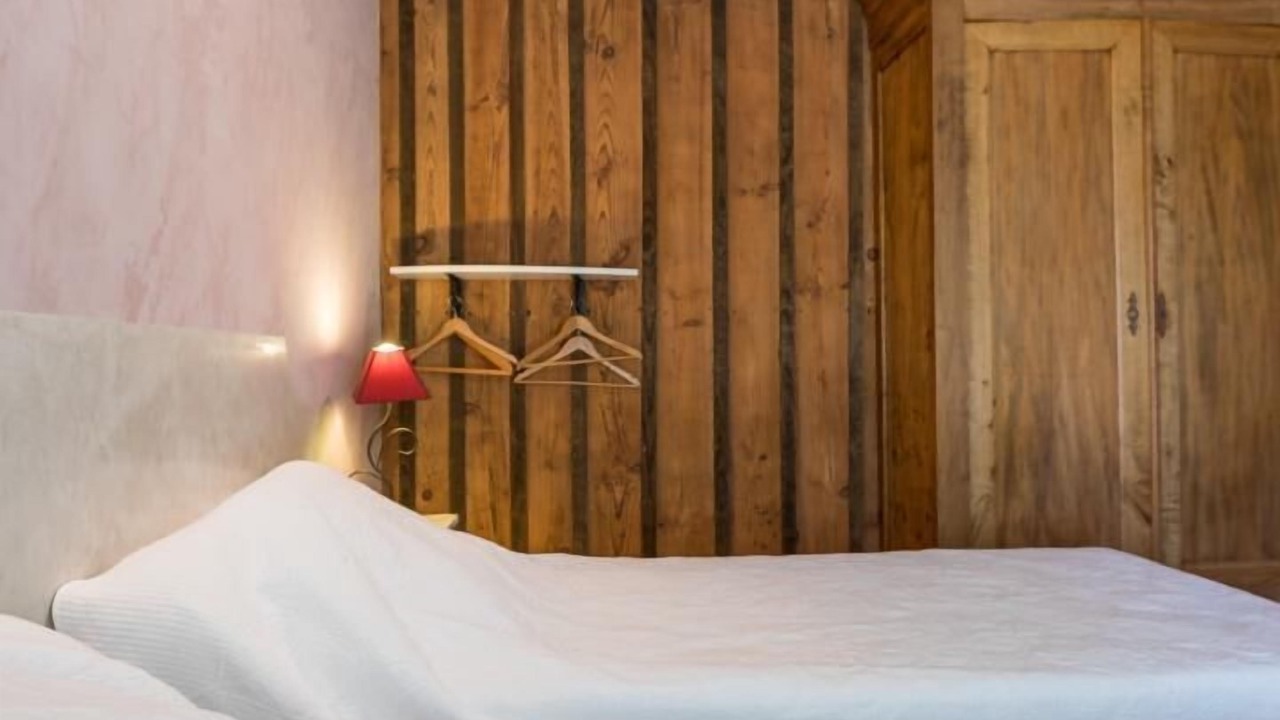 Photo of Bedroom in Vert