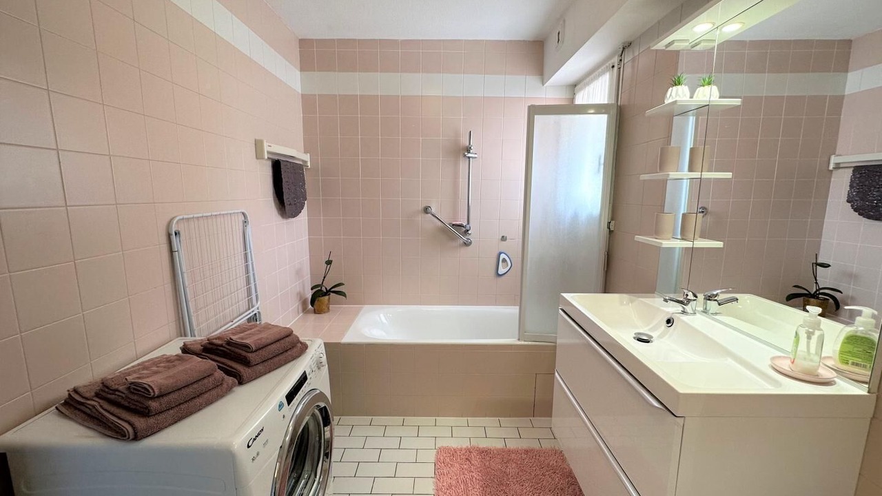 Photo of Bathroom in Dax