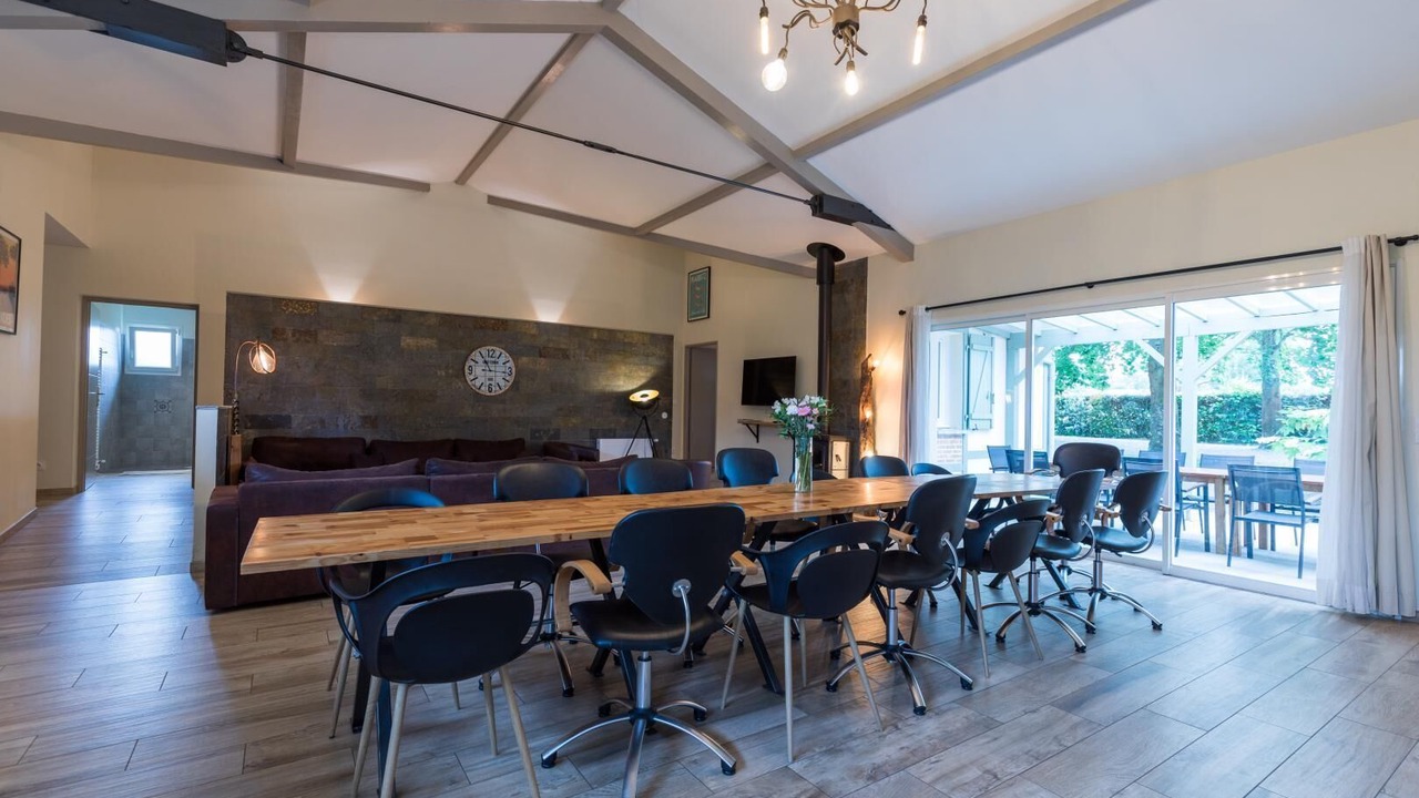 Photo of Others in Leon