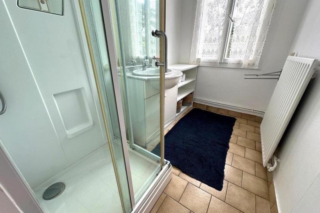 Photo of Bathroom in Escource