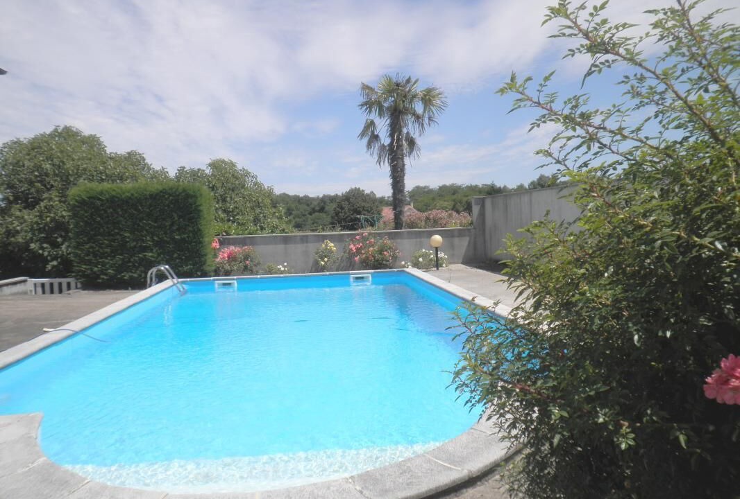 Photo of Outdoor in Oeyreluy