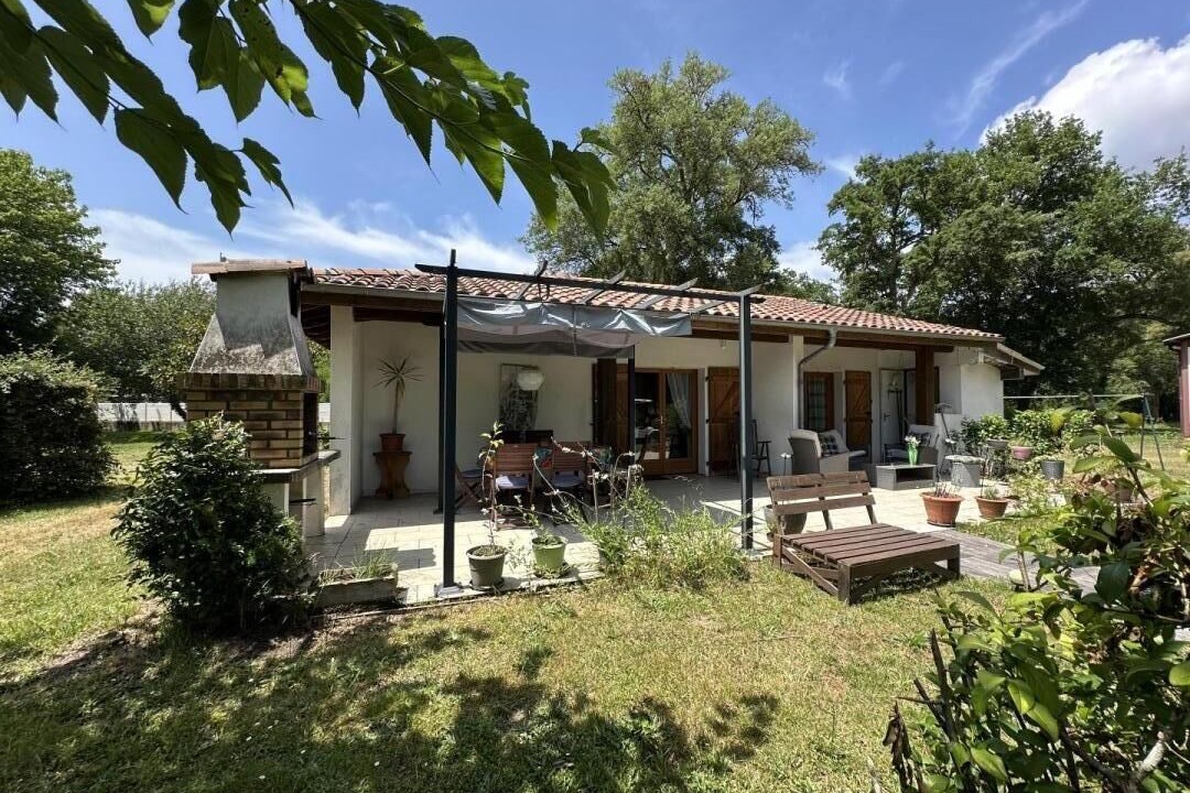 Photo of Outdoor in Mezos
