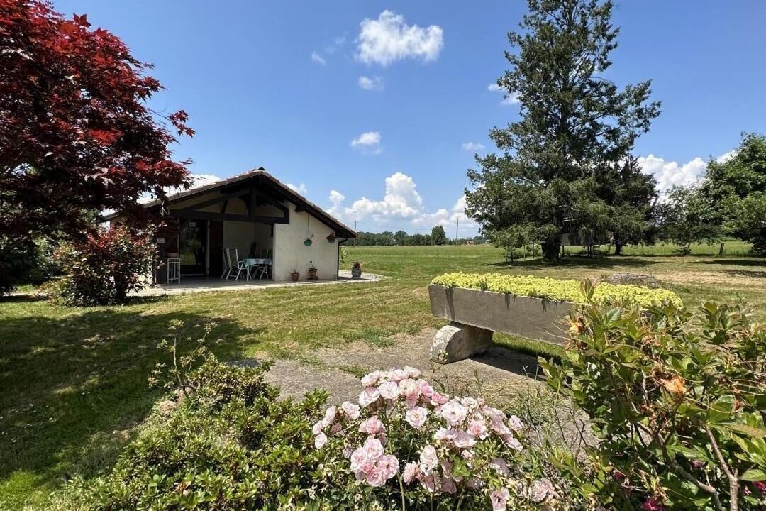 Photo of Outdoor in Saint-Lon-les-Mines