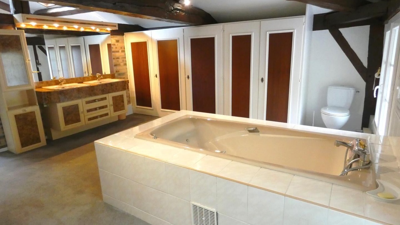 Photo of Bathroom in Lesperon