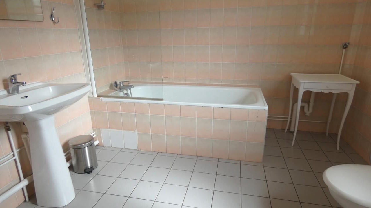 Photo of Bathroom in Lesperon