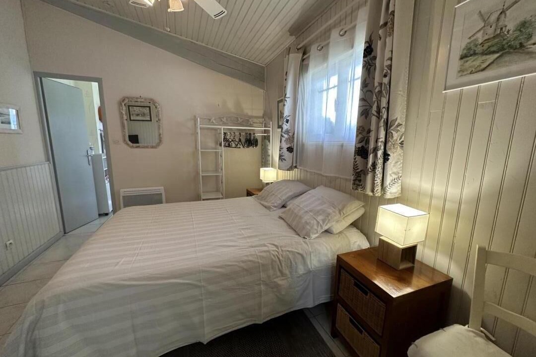 Photo of Bedroom in Sainte-Eulalie-en-Born