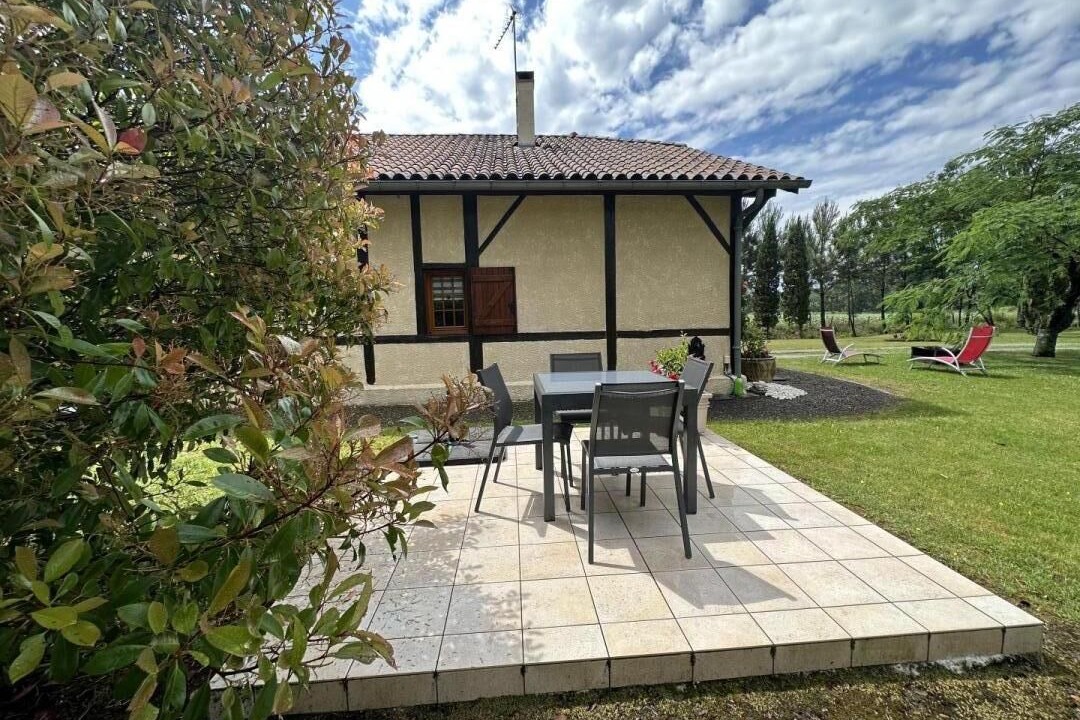 Photo of Outdoor in Arengosse