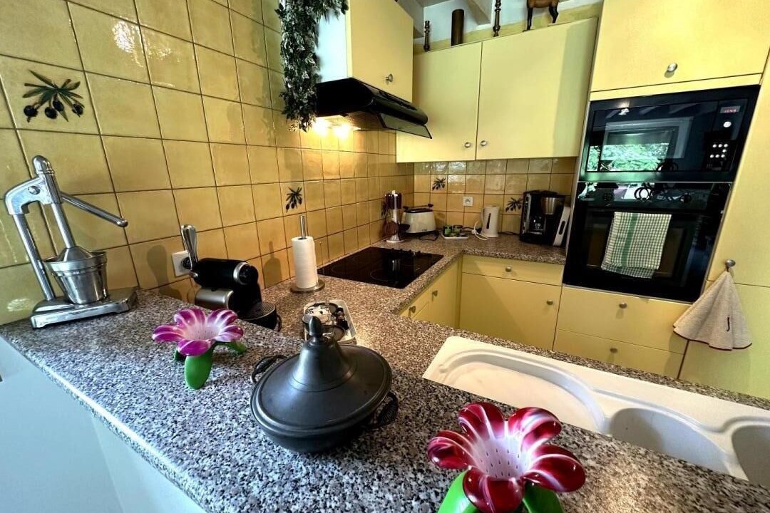 Photo of Kitchen in Arengosse