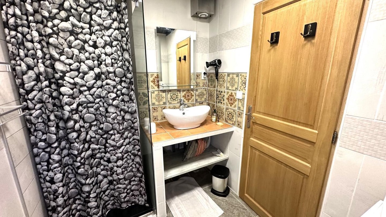 Photo of Bathroom in Saint-Vincent-de-Paul