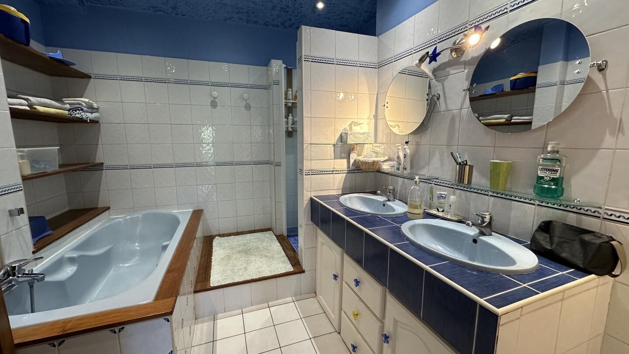 Photo of Bathroom in Montgaillard