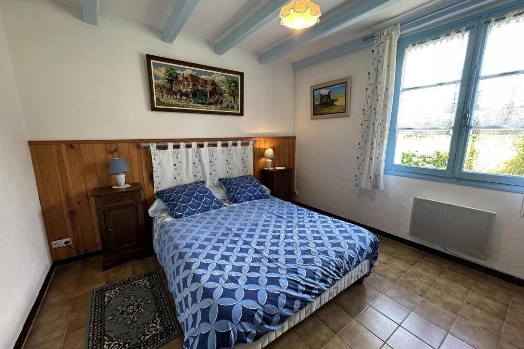 Photo of Bedroom in Vert