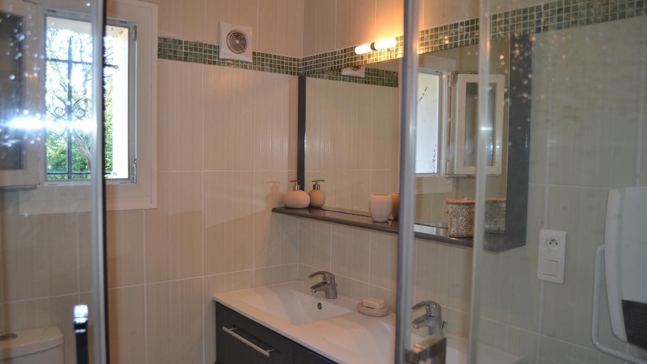 Photo of Bathroom in Saint-Martin-de-Seignanx