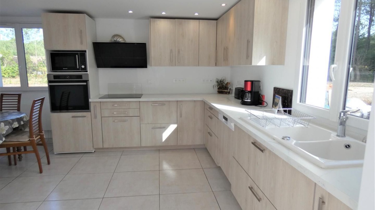 Photo of Kitchen in Lit-et-Mixe
