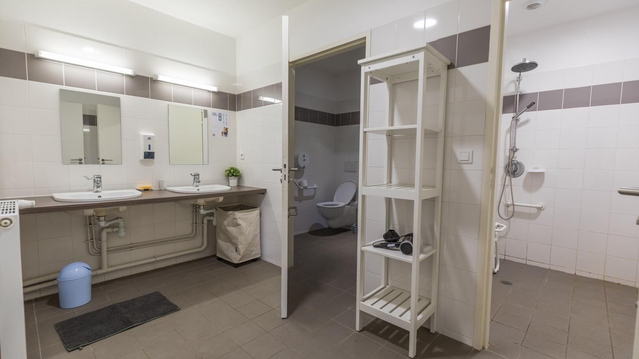 Photo of Bathroom in Arjuzanx