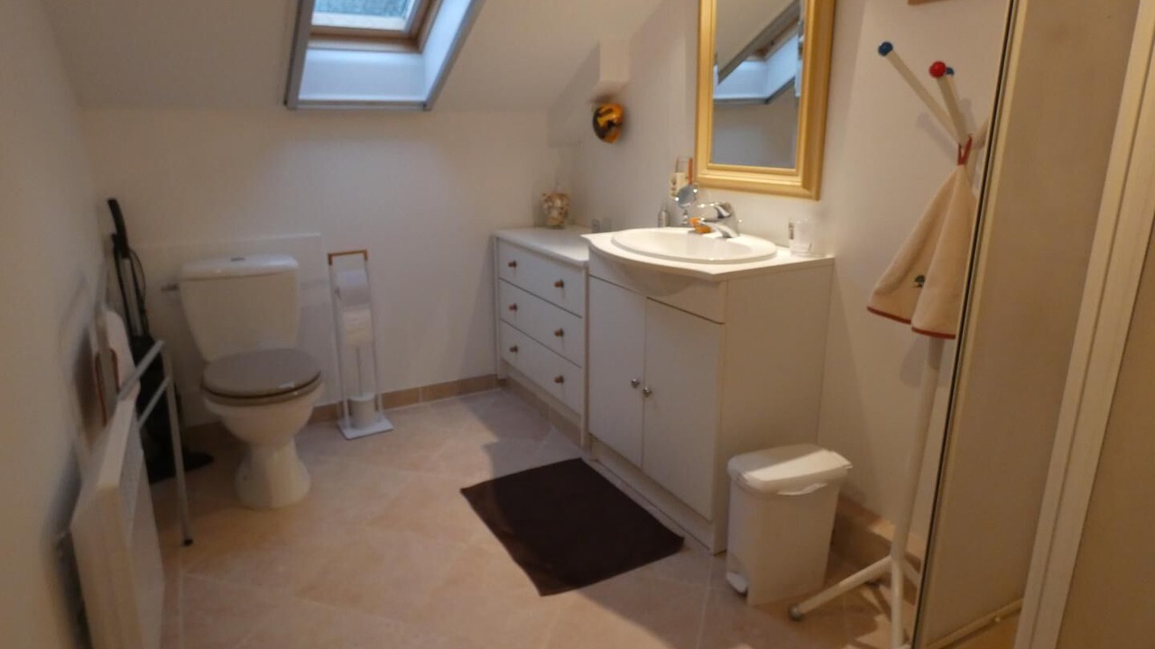 Photo of Bathroom in Onard
