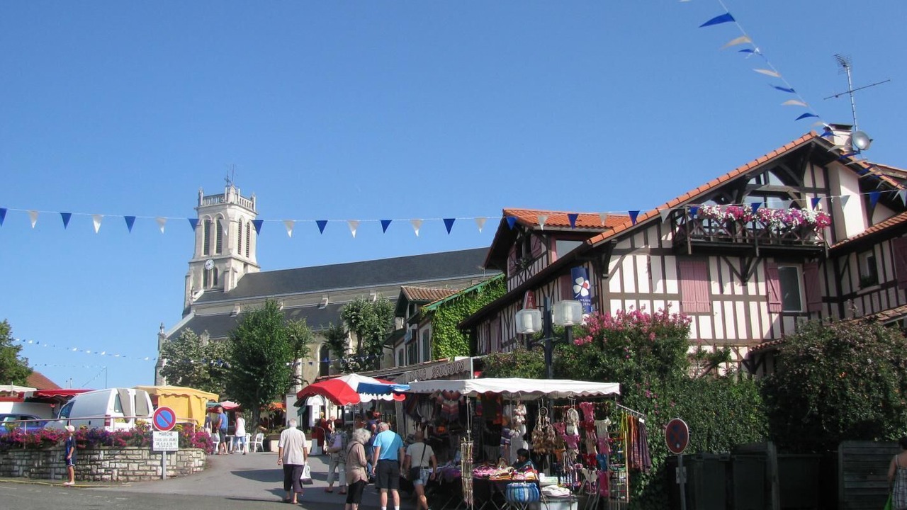 Photo of Others in Leon