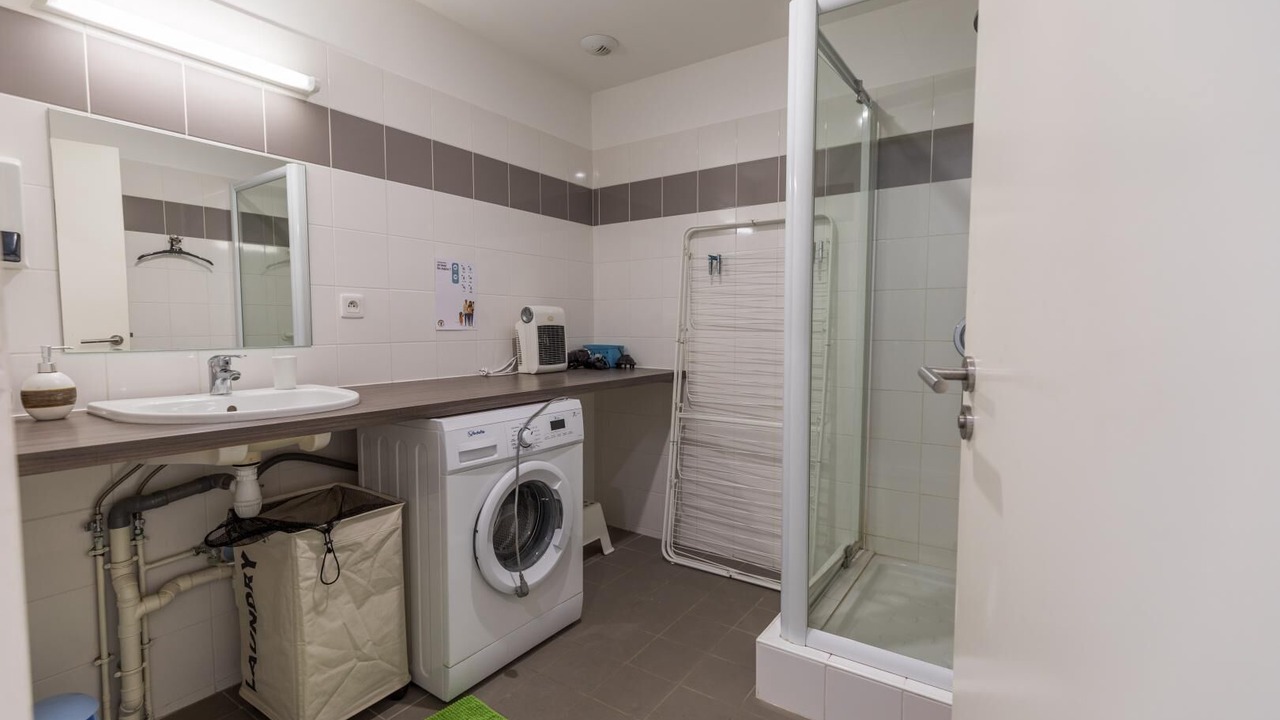 Photo of Bathroom in Arjuzanx