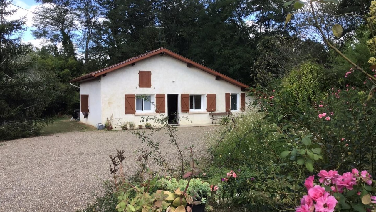 Photo of Outdoor in Hinx