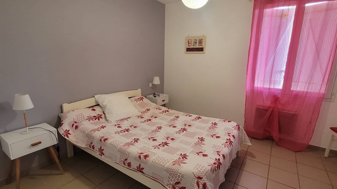 Photo of Bedroom in Mugron