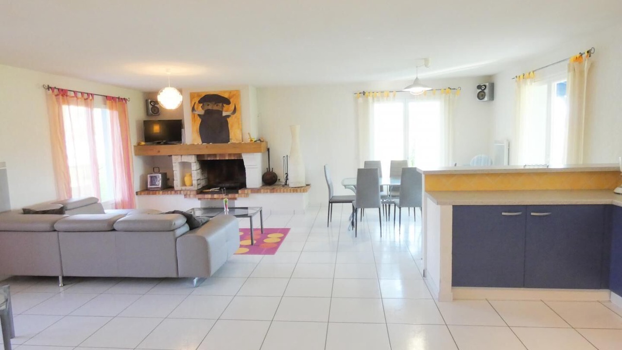 Photo of Livingroom in Herm