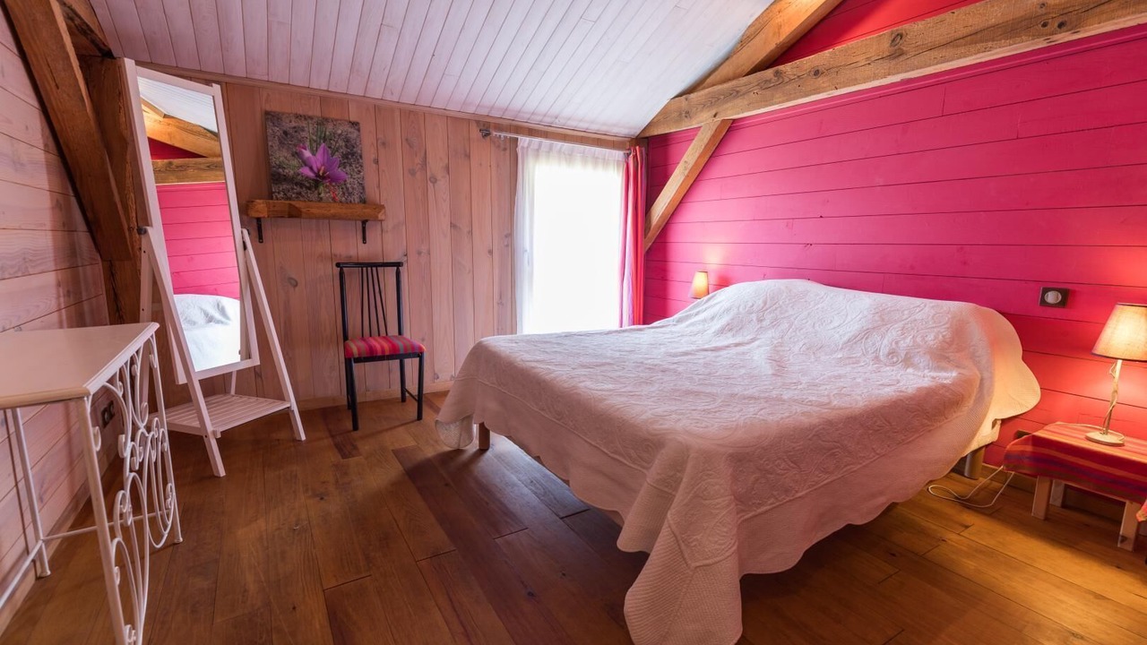 Photo of Bedroom in Vert